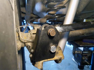 Удлинитель кронштейна тяги панара SJ3 Suzuki Jimny 1998-Present на 50 мм ( EXPB-2174 )